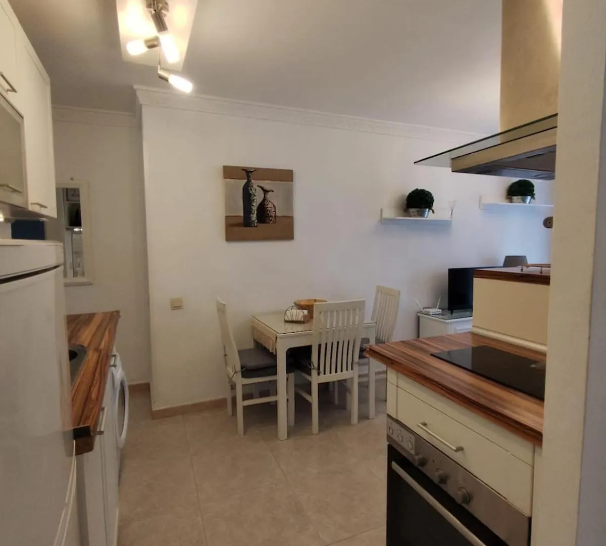 Cozy Beachfront 2B Apartment Estepona